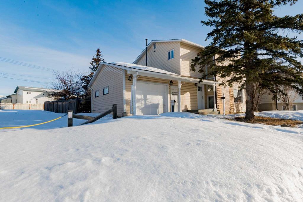 Photo of 11817 96A Street, Grande Prairie, AB T8V 3R2 (MLS # A2283402)