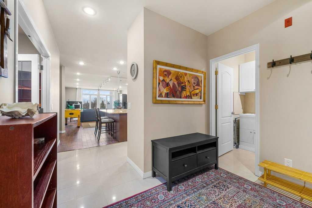 103 10 Avenue NW 402