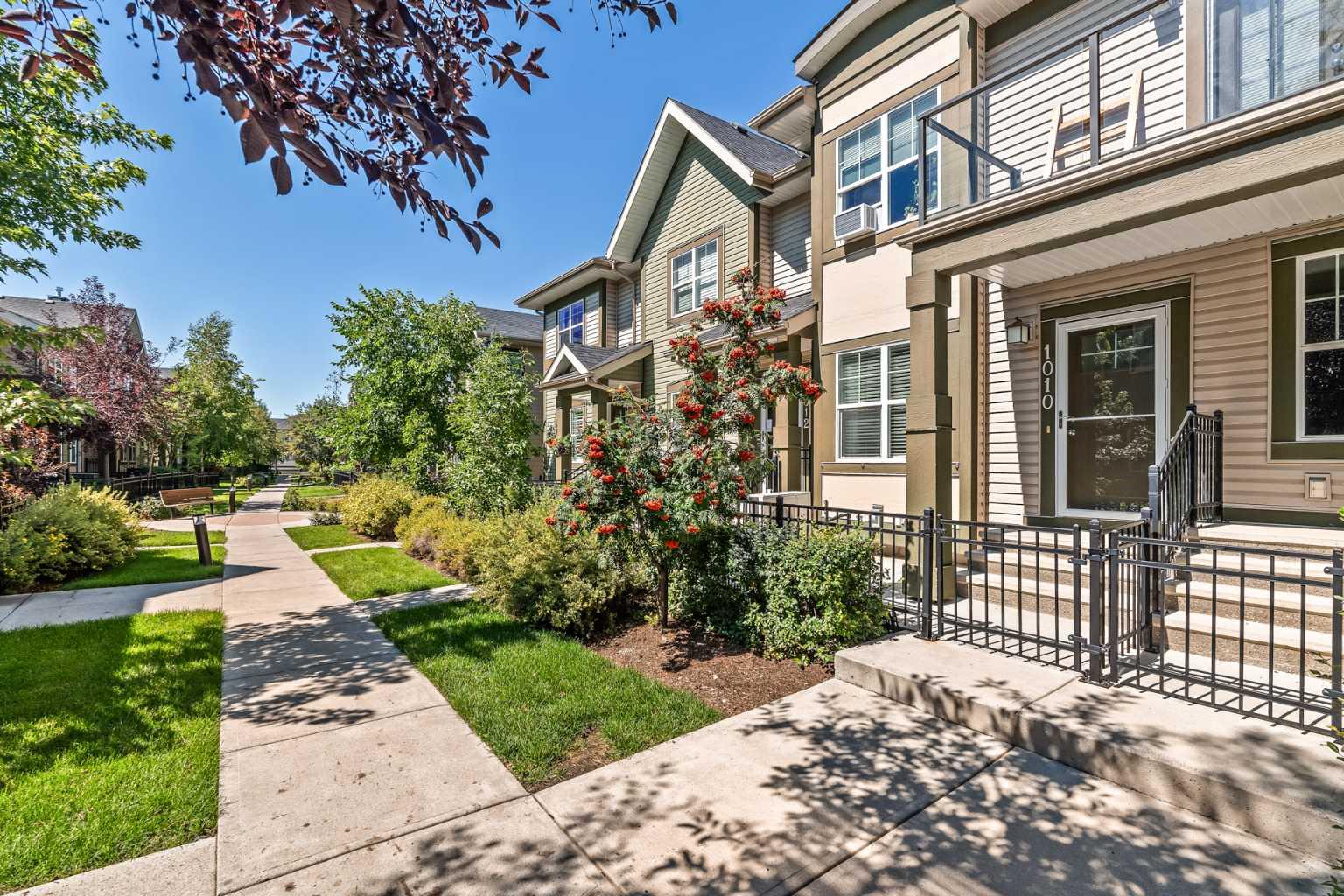 1010 Mckenzie Towne Villas SE