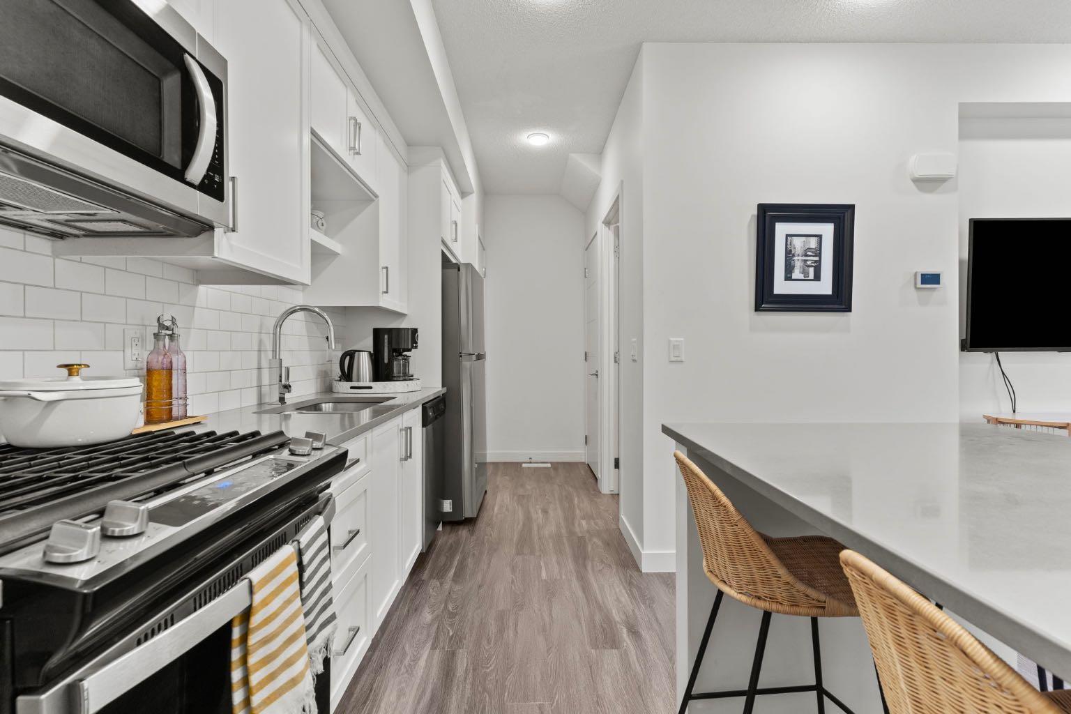 100 Walgrove Court SE 1402