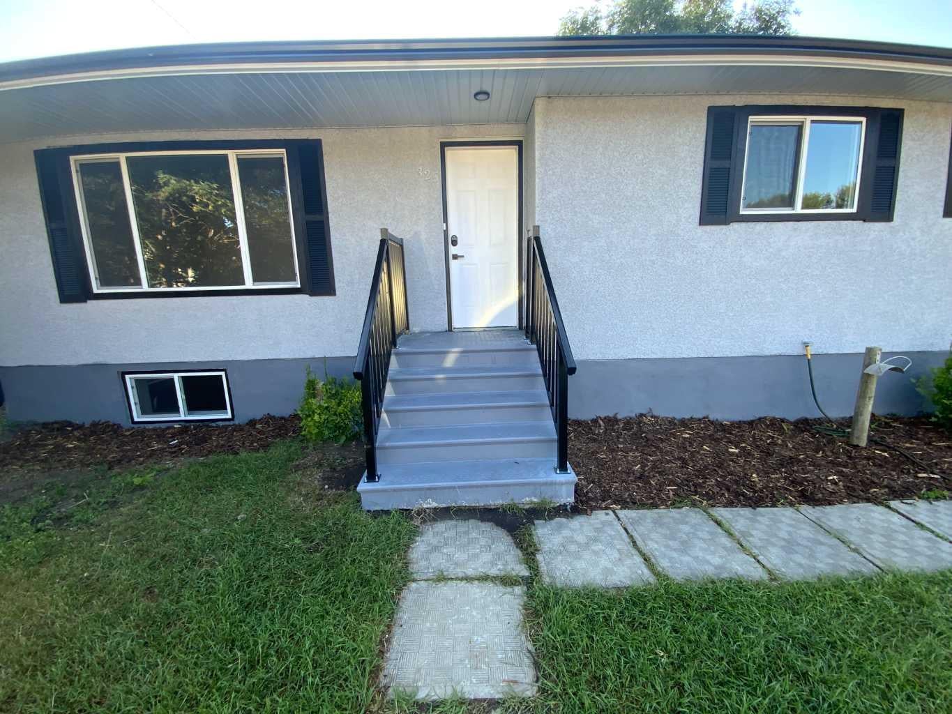 325 Aberdeen Avenue