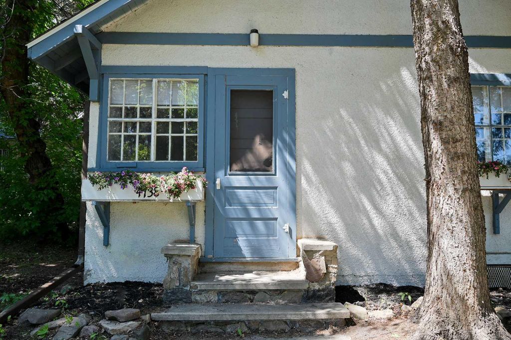 Photo of 4738 50 Street E, Sylvan Lake, AB T4S 1G8 (MLS # A2251325)