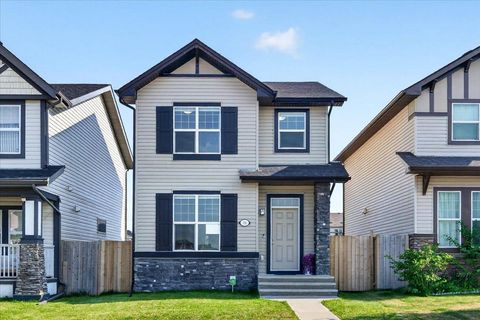 Photo of 75 Skyview Point Road NE, Calgary, AB T3N 0G8 (MLS # A2331455)