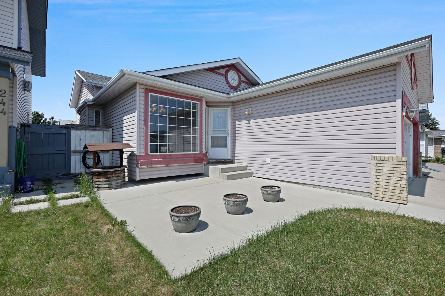 248 Applewood Drive SE