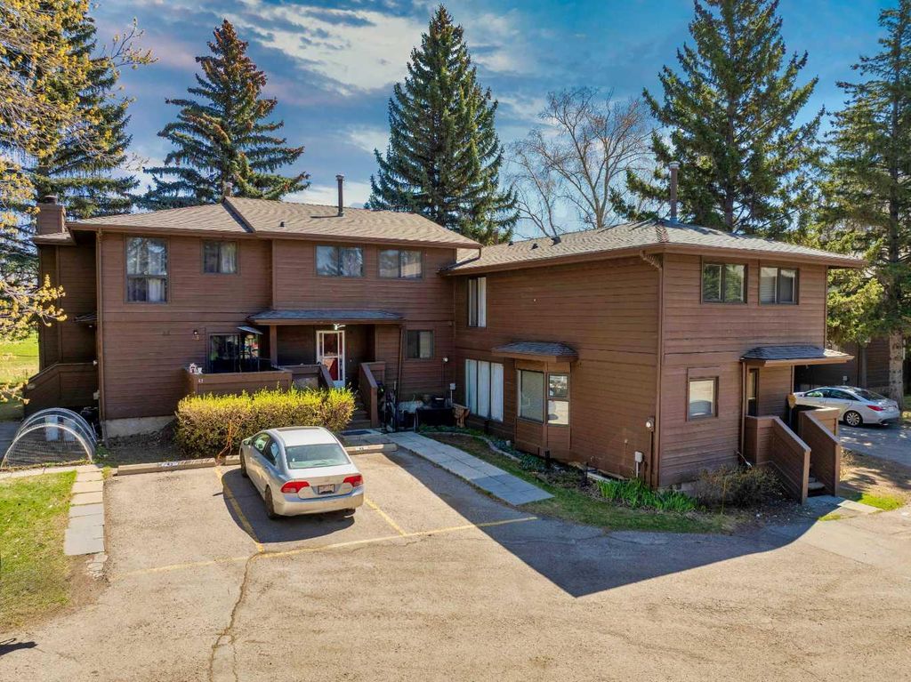 Photo of 336 Rundlehill Drive NE #44, Calgary, AB T1Y 2Y2 (MLS # A2308798)
