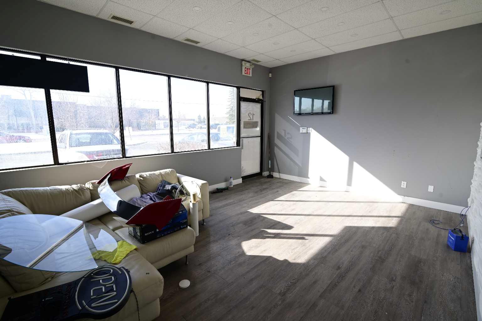 2110 41 Avenue NE 12