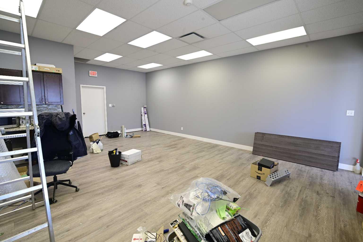 2110 41 Avenue NE 12