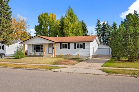 Photo of 3113 47 Avenue, Lloydminster, SK S9V 1E8 (MLS # A2351376)