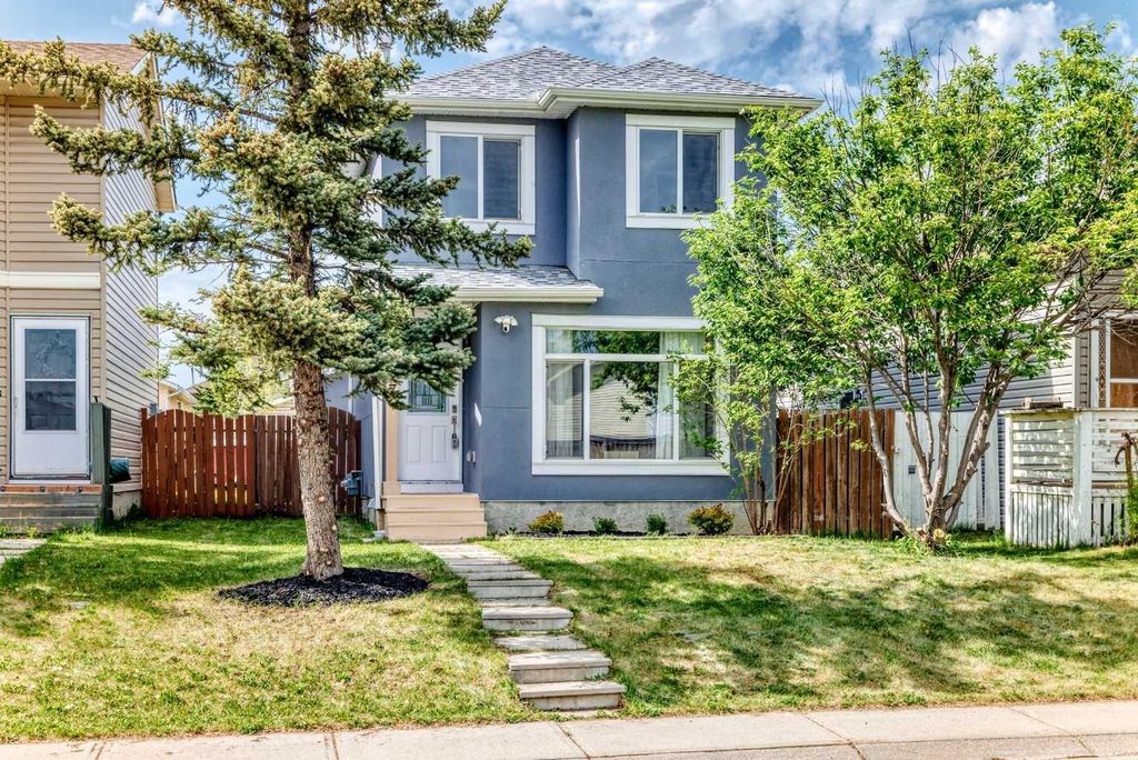 Photo of 7 Martinview Crescent NE, Calgary, AB T3J 2S2 (MLS # A2319189)