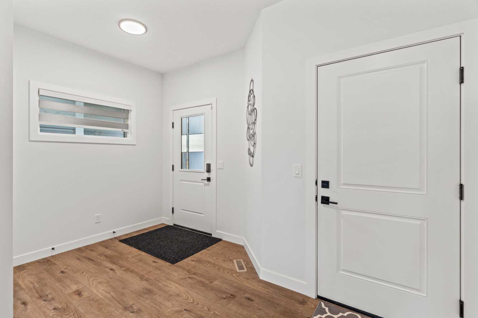 116 Ambleside Crescent NW