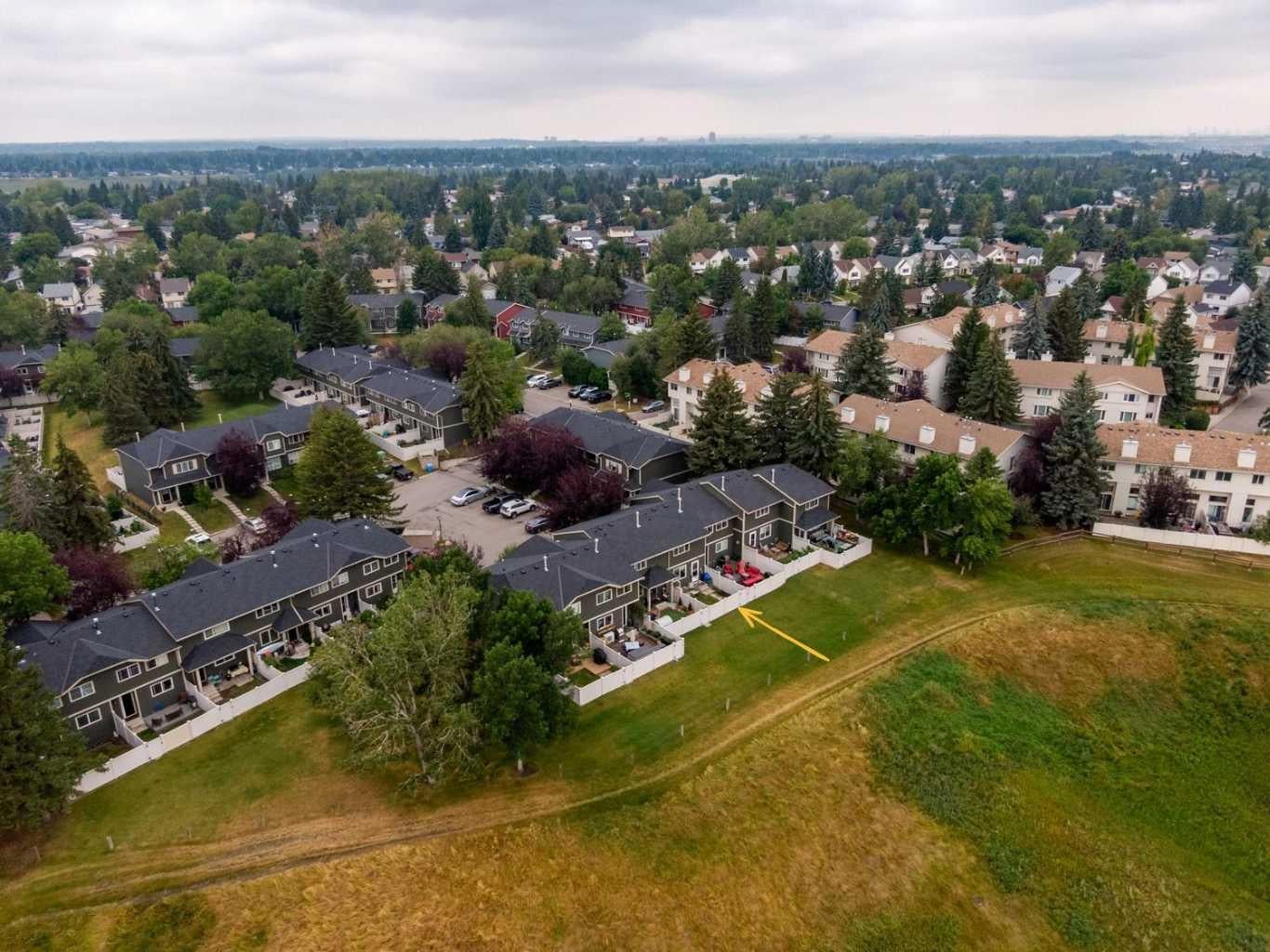 316 Queenston Heights SE