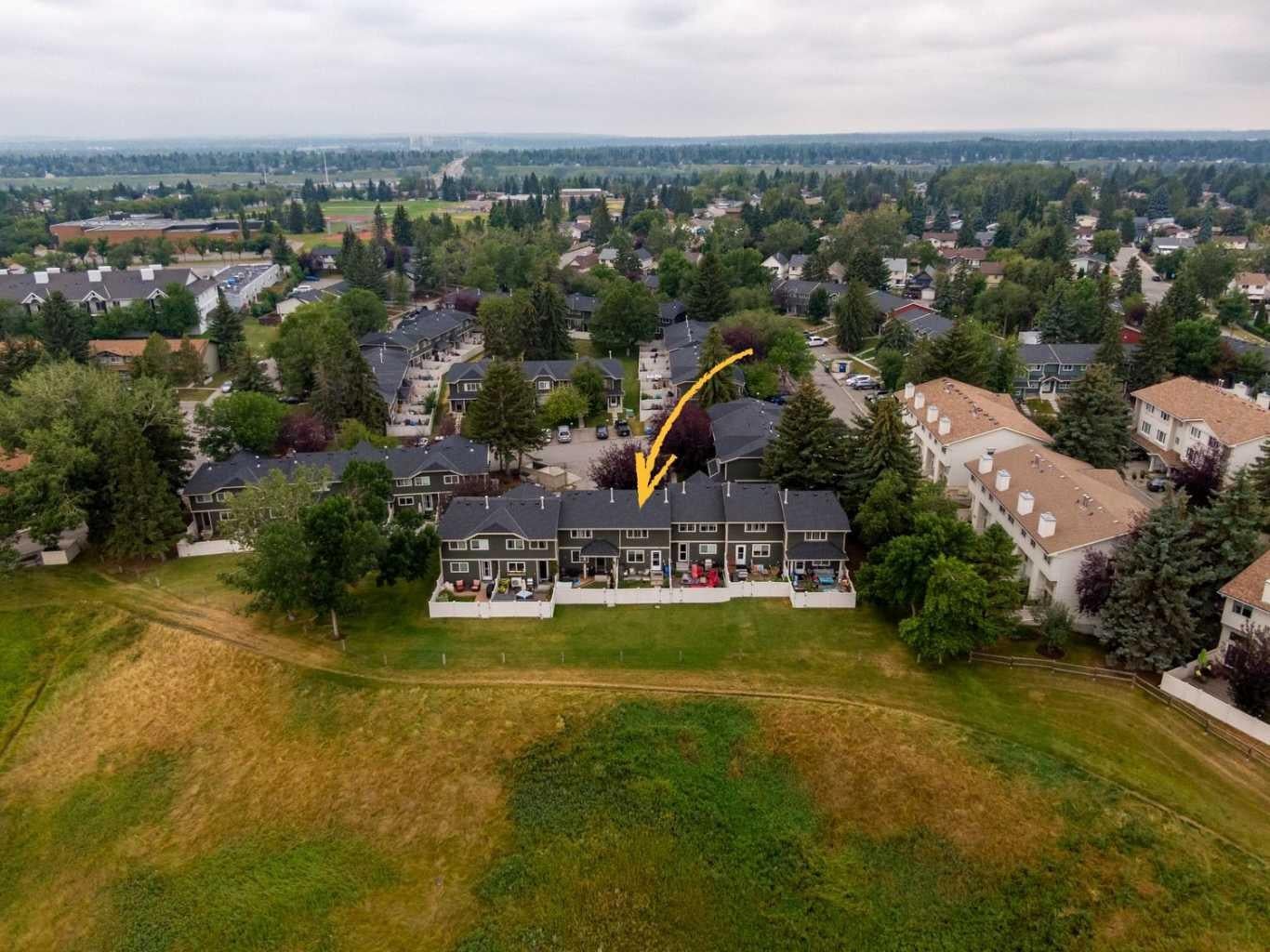 316 Queenston Heights SE