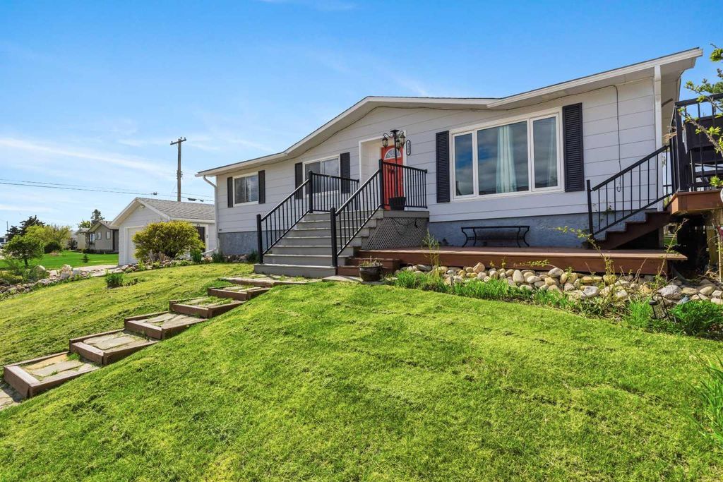 Photo of 4508 45 Street, Mayerthorpe, AB T0E 1N0 (MLS # A2314199)