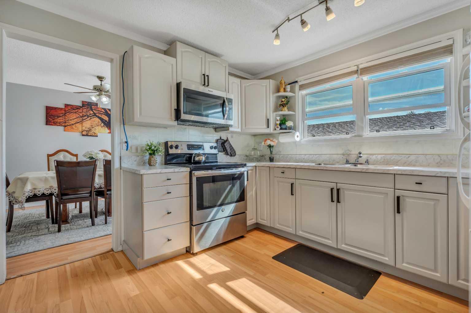 4771 Rundlehorn Drive NE