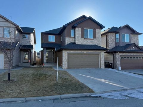 119 Panton Landing NW Calgary AB T3K 0W4
