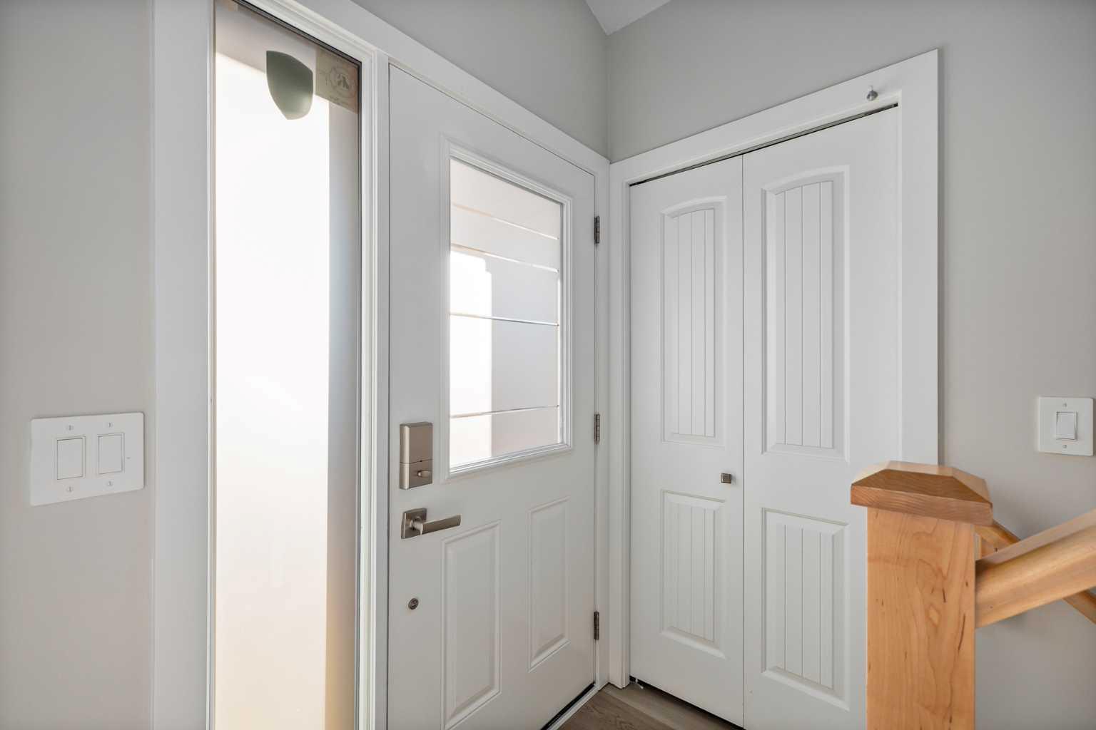 57 Luxstone Crescent SW