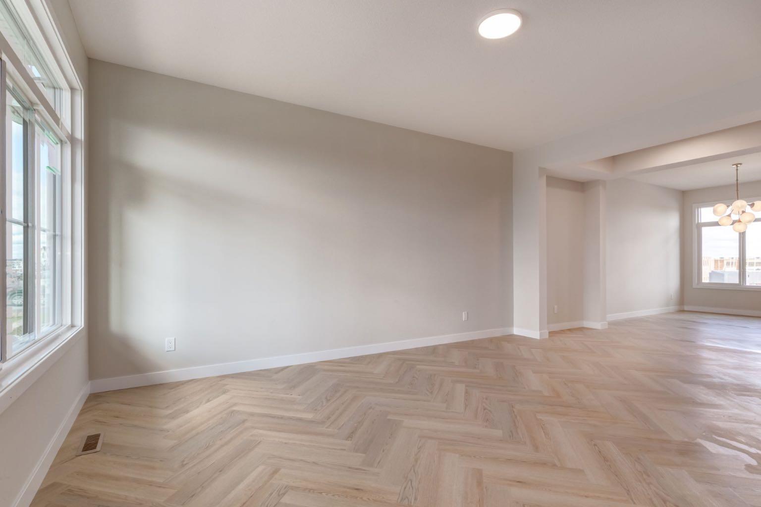 214 Sora Gardens SE