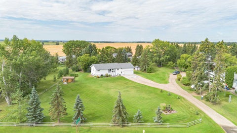 Photo of 14 Lake Road, Erskine, AB T0C 1G0 (MLS # A2338188)