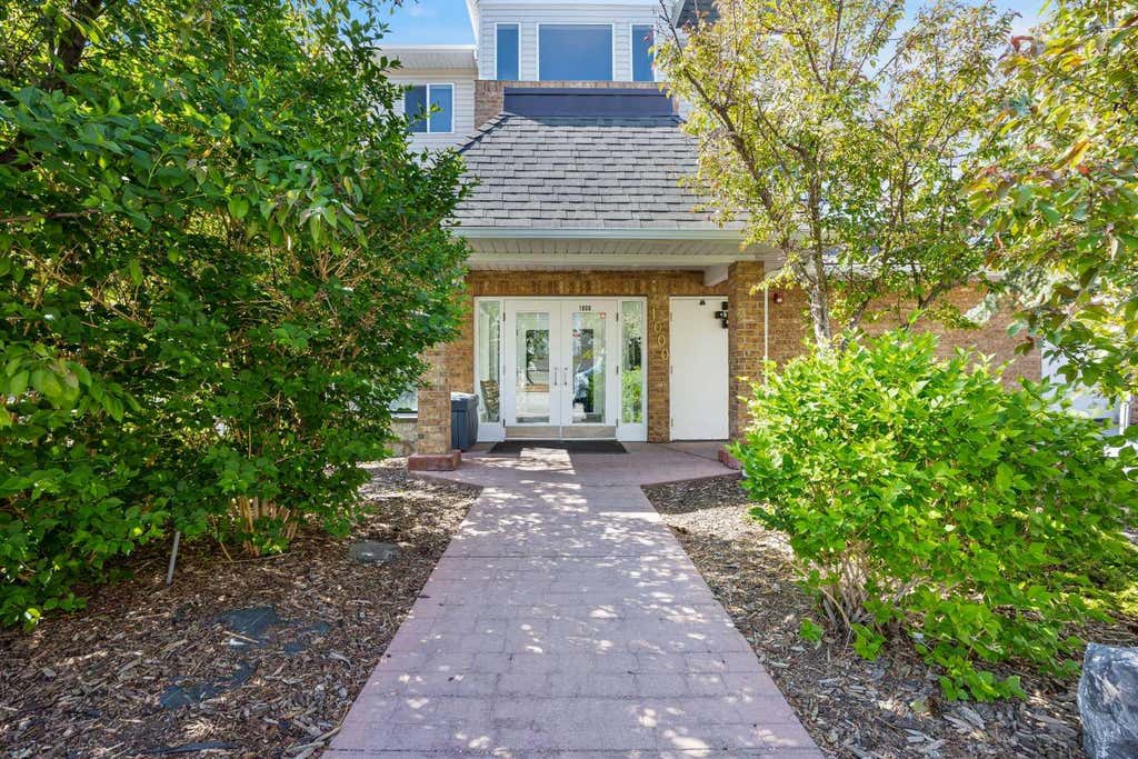 Photo of 950 Arbour Lake Road NW #1314, Calgary, AB T2G 5B3 (MLS # A2326492)
