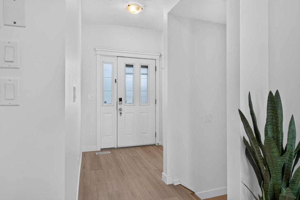 Photo of 39 Evanscrest Way NW, Calgary, AB T3P 0P9 (MLS # A2351354)