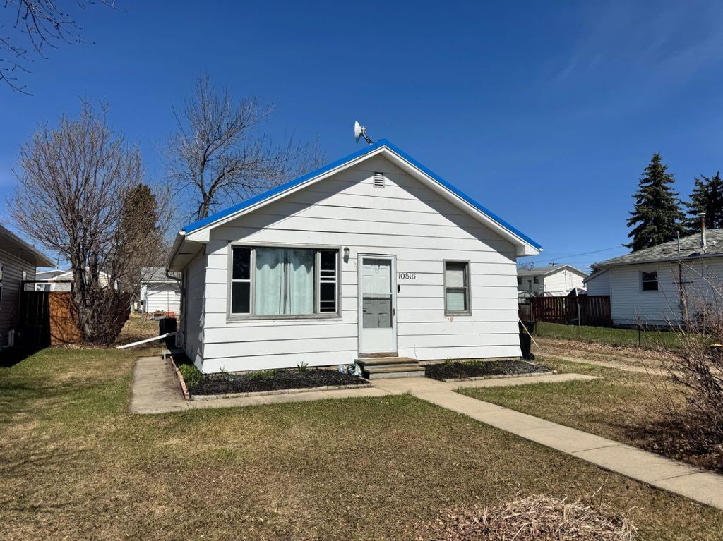 Photo of 10816 107 Avenue, Fairview, AB T0H 1L0 (MLS # A2309320)