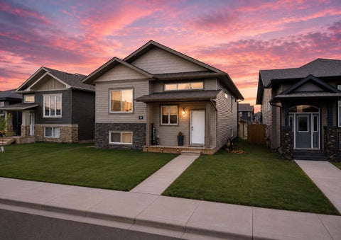 Photo of 58 Village Crescent, Red Deer, AB T4R 0P3 (MLS # A2321377)