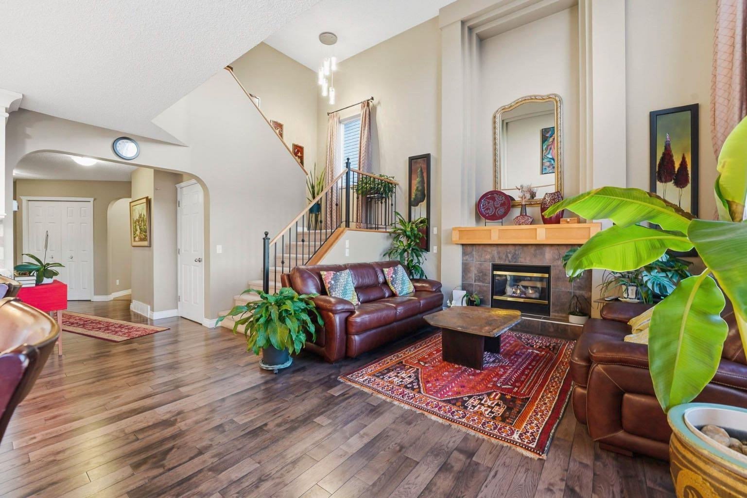 54 Rockbluff Close NW