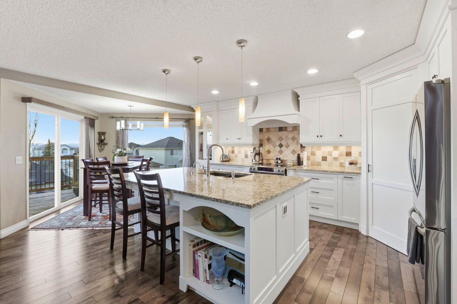 54 Rockbluff Close NW