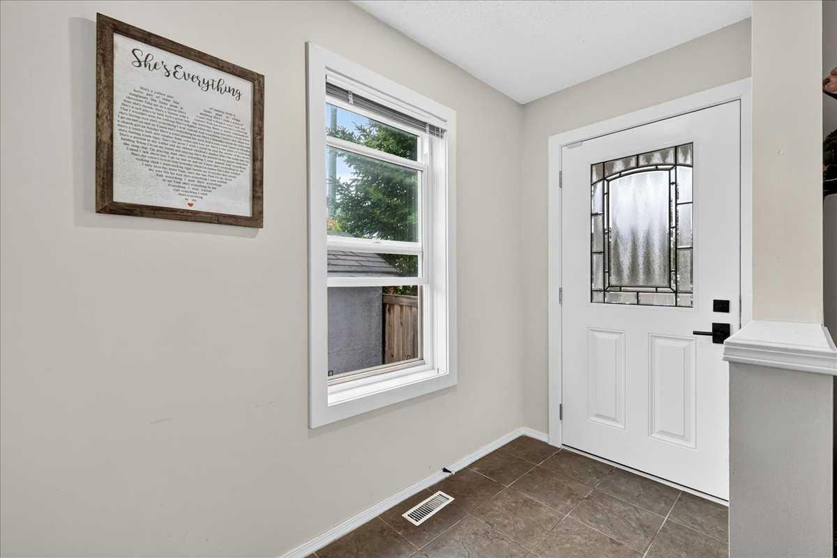 39 Bridlewood Avenue SW