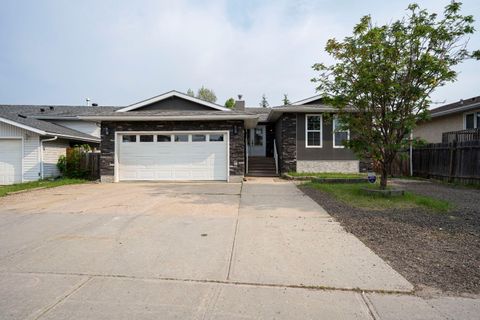 Photo of 106 Cruickshank Road, Fort McMurray, AB T9K 1K6 (MLS # A2322648)