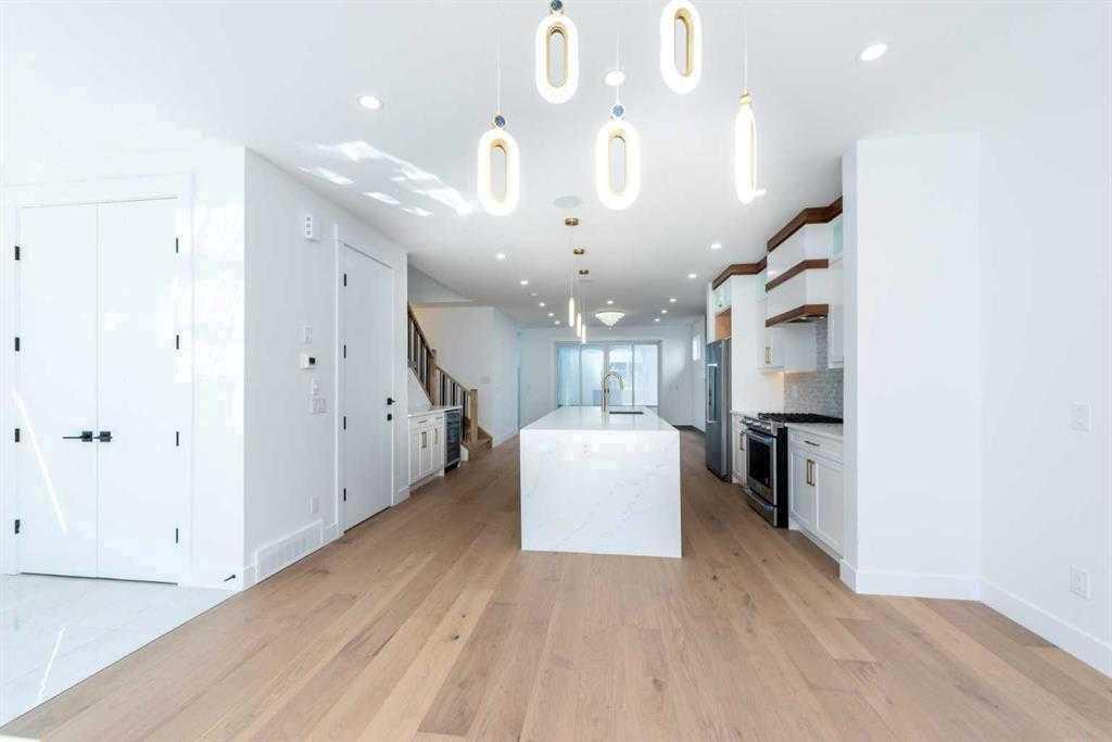 105 Hartford Road NW