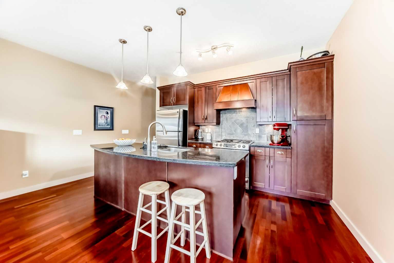 1828 14 Street SW 201