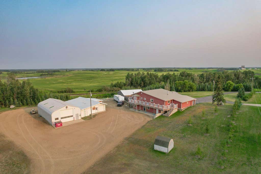 Photo of 42077 Range Road 213 Street, Rural Camrose County, AB T0B 0H0 (MLS # A2335594)