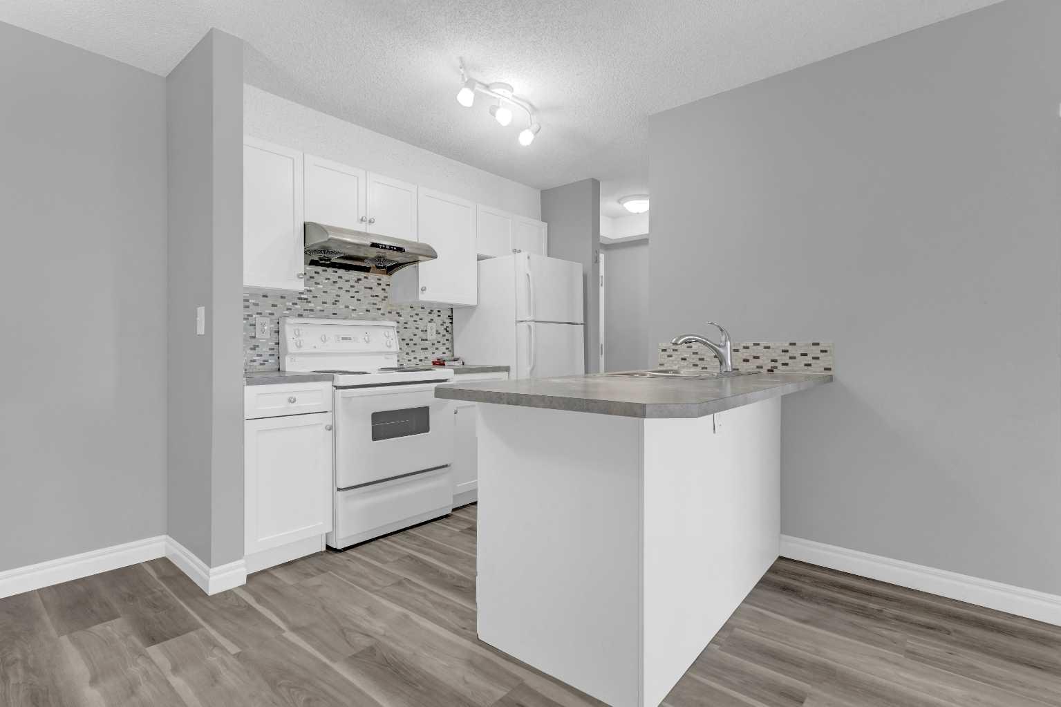 5555 Falsbridge Drive NE 103