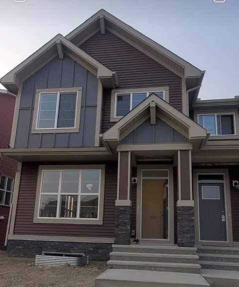 Photo of 186 Aquila Drive NW, Calgary, AB T3R 1Y5 (MLS # A2321568)