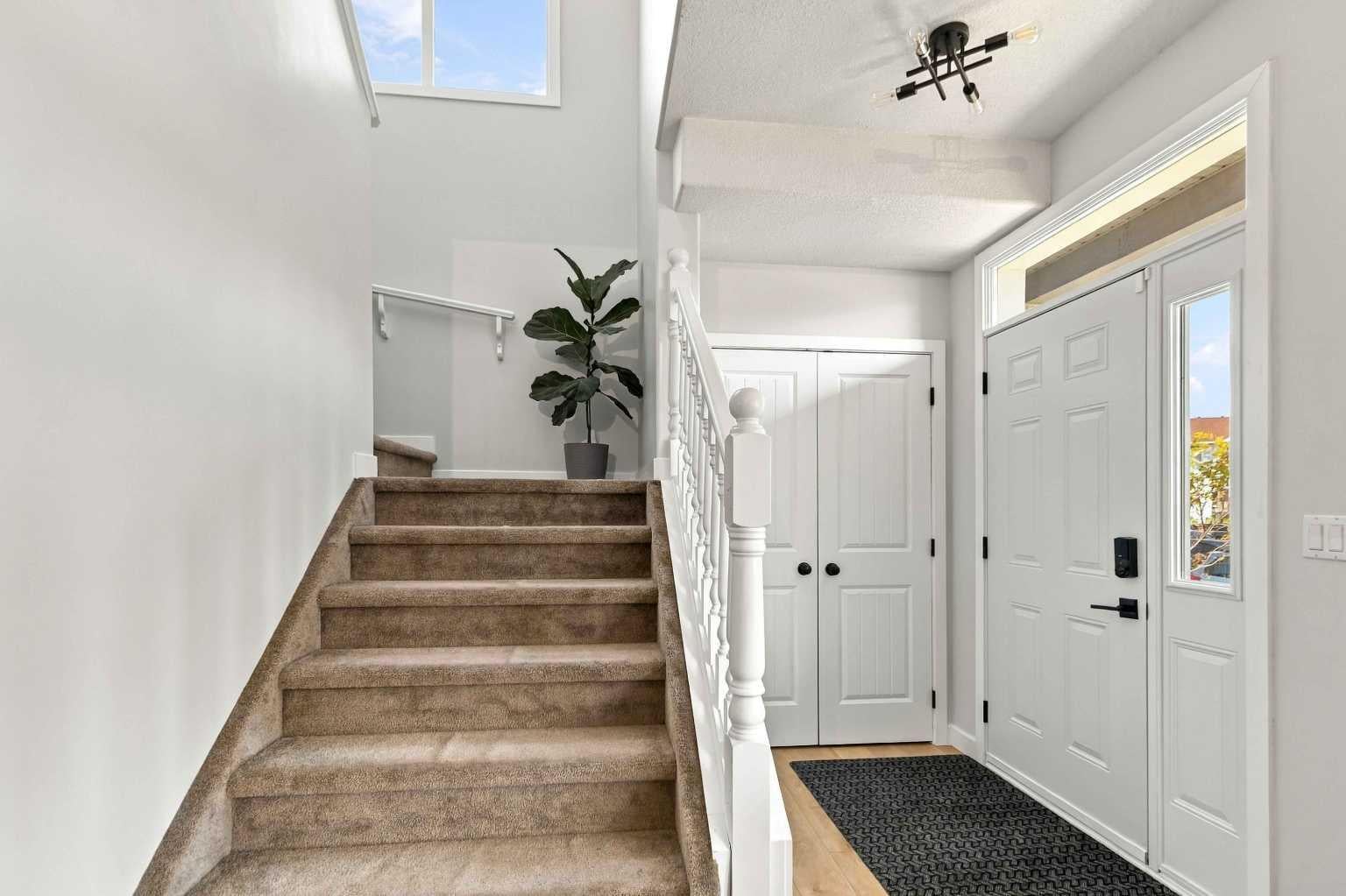 253 Grosbeak Way