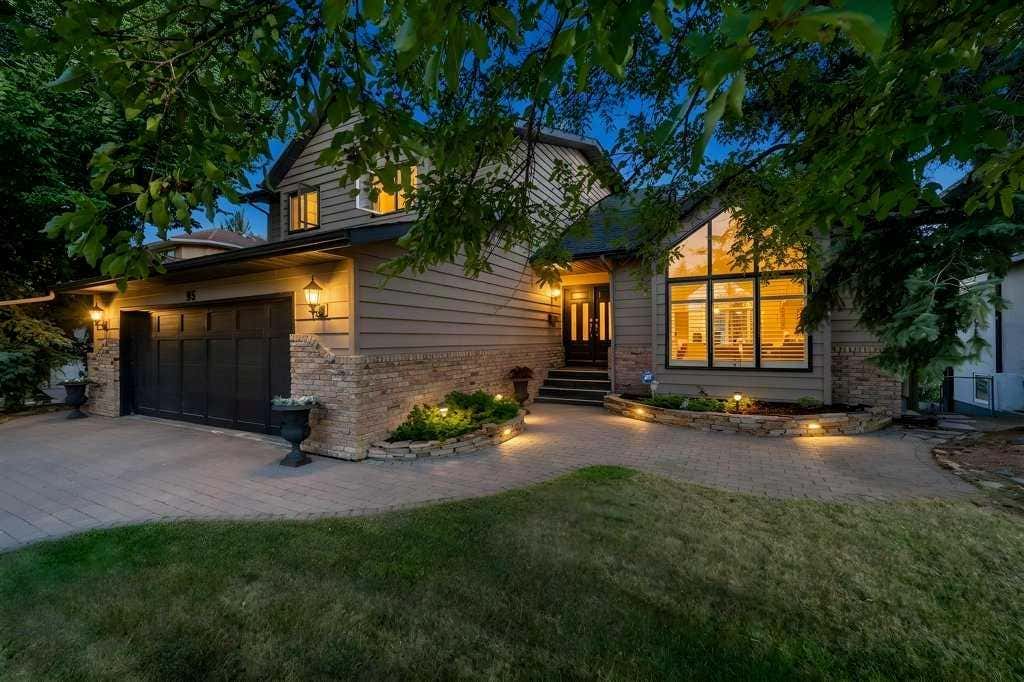 Photo of 95 Woodridge Close SW, Calgary, AB T2W 5M2 (MLS # A2334396)