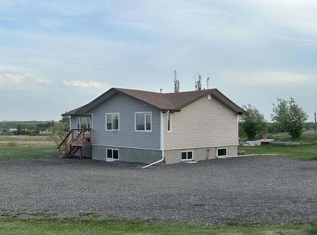 Photo of 253047 Range Road 253, Rural Wheatland County, AB T1P 0W1 (MLS # A2314412)