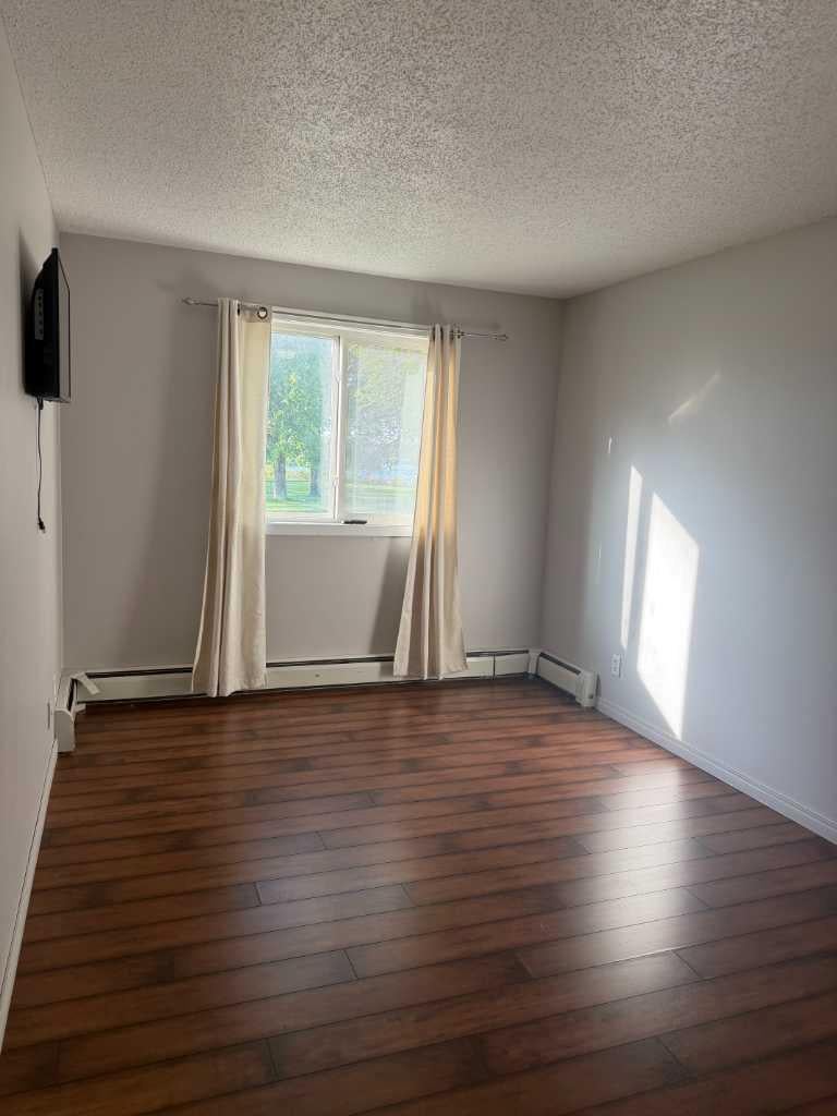 295 Columbia Boulevard W 204B