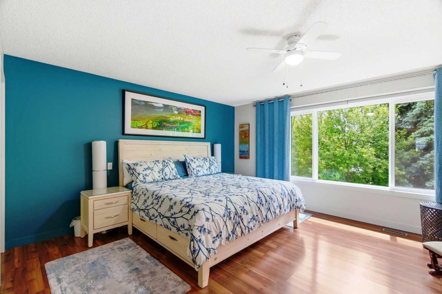 67 Douglas Shore Close SE