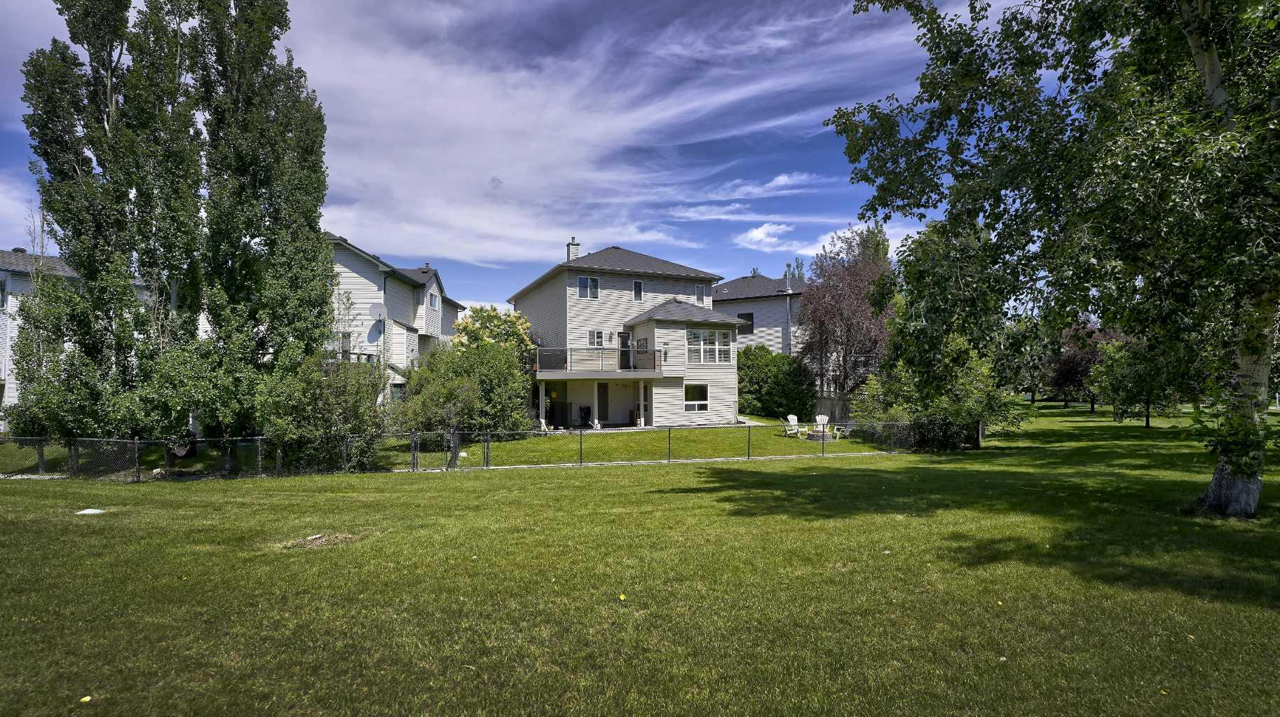 137 Douglas Ridge Place SE
