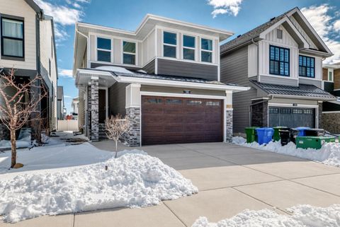 Photo of 16 West Grove Link SW, Calgary, AB T3H 6E3 (MLS # A2302561)