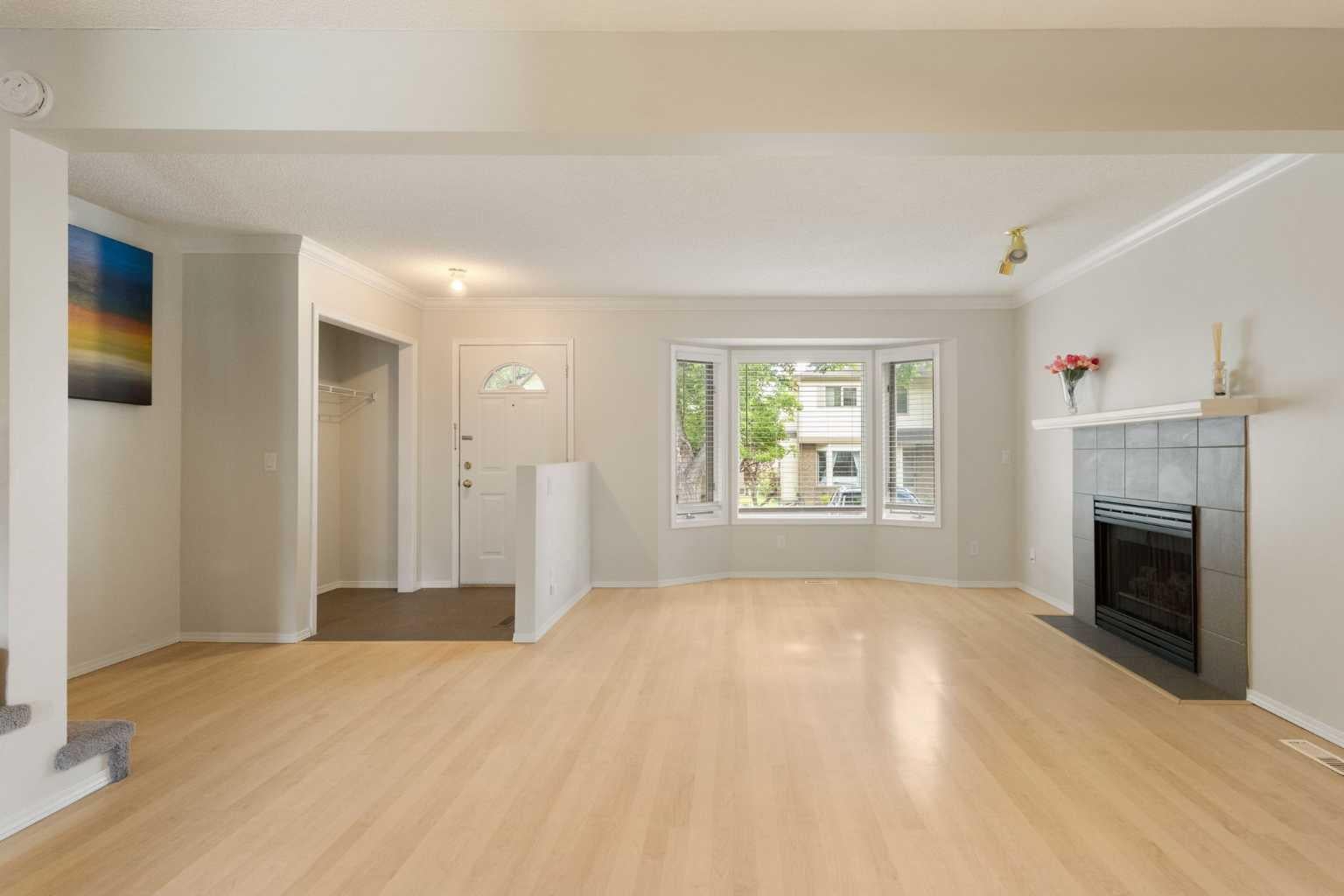 17 Patina Park SW