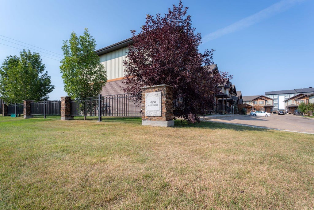 Photo of 4260 41 Street #24, Lloydminster, SK S9V 2J2 (MLS # A2341119)