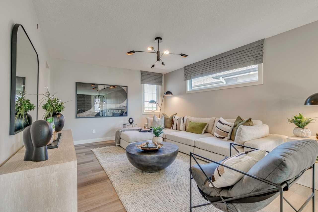 55 Bridgeport Circle