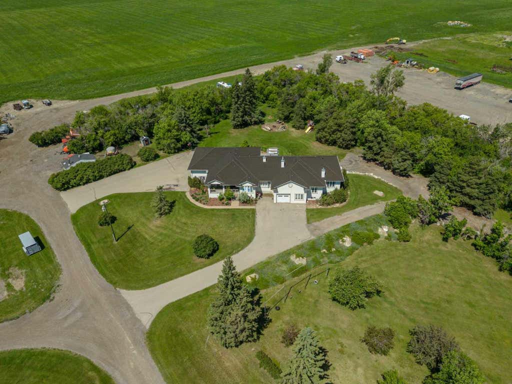 Photo of 262035 Range Road 282, Rural Rocky View County, AB T4A 0P7 (MLS # A2323463)
