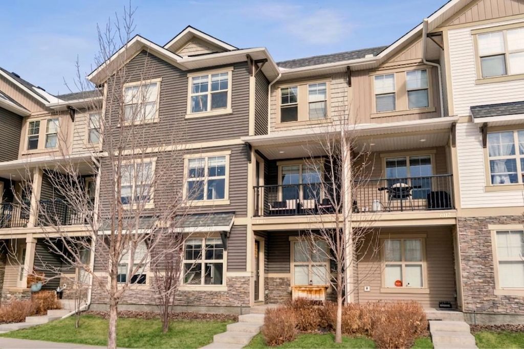 Photo of 32 Horseshoe Crescent #603, Cochrane, AB T4C 2P4 (MLS # A2287191)