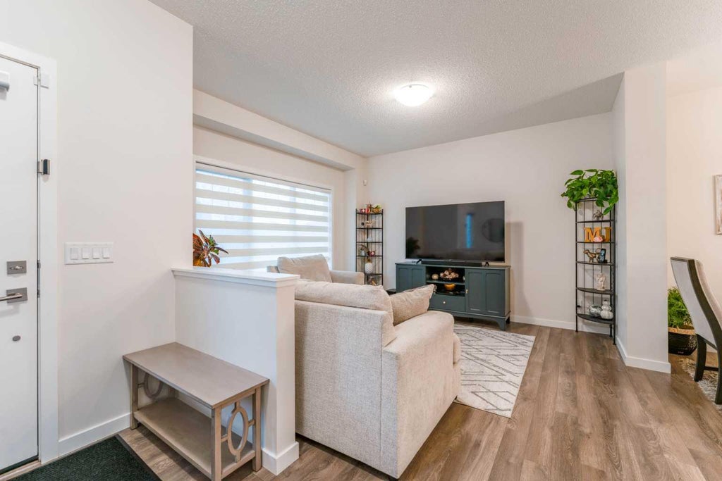 Photo of 589 Masters Road SE, Calgary, AB T3M 2W3 (MLS # A2349116)