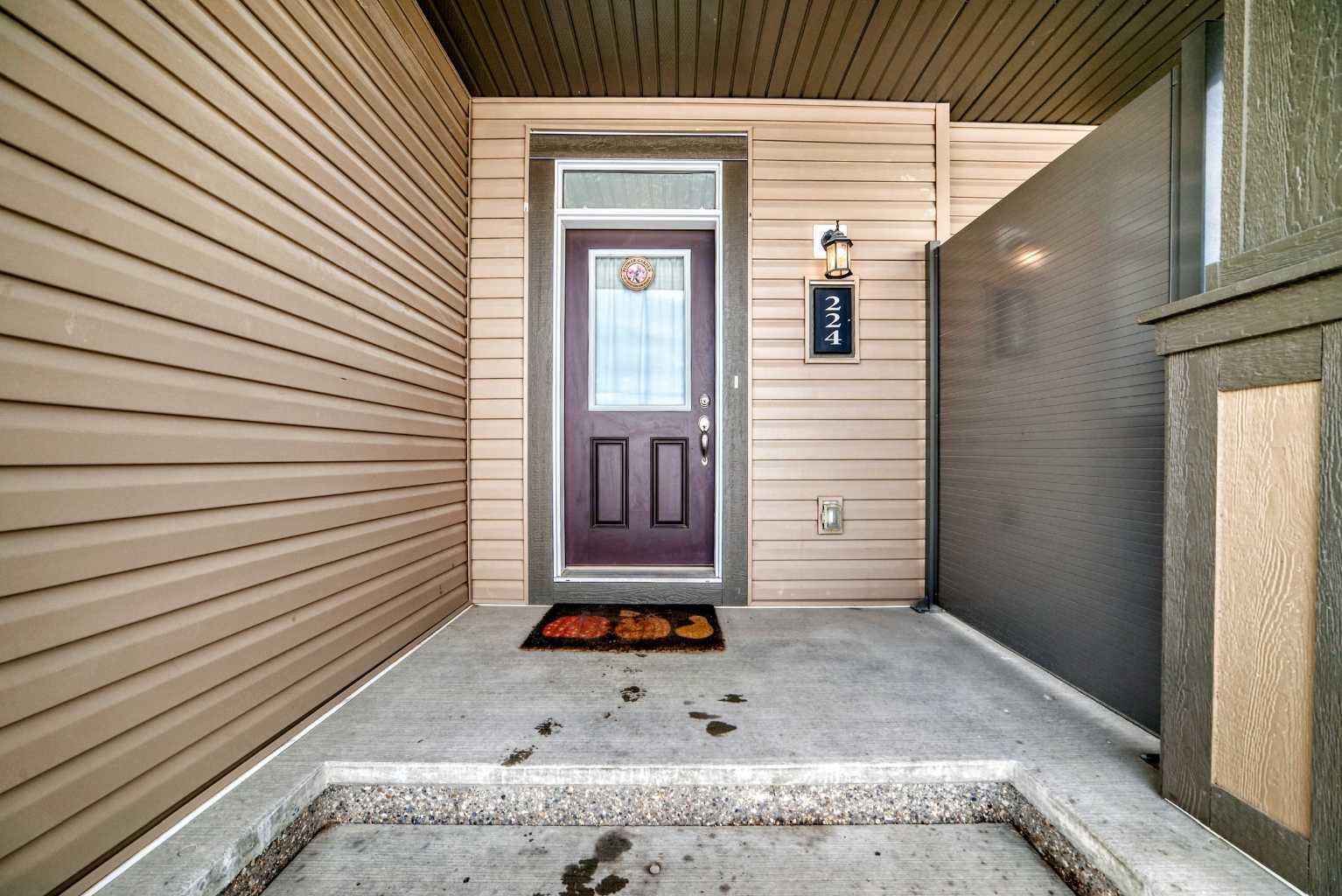 224 Carringham Way NW