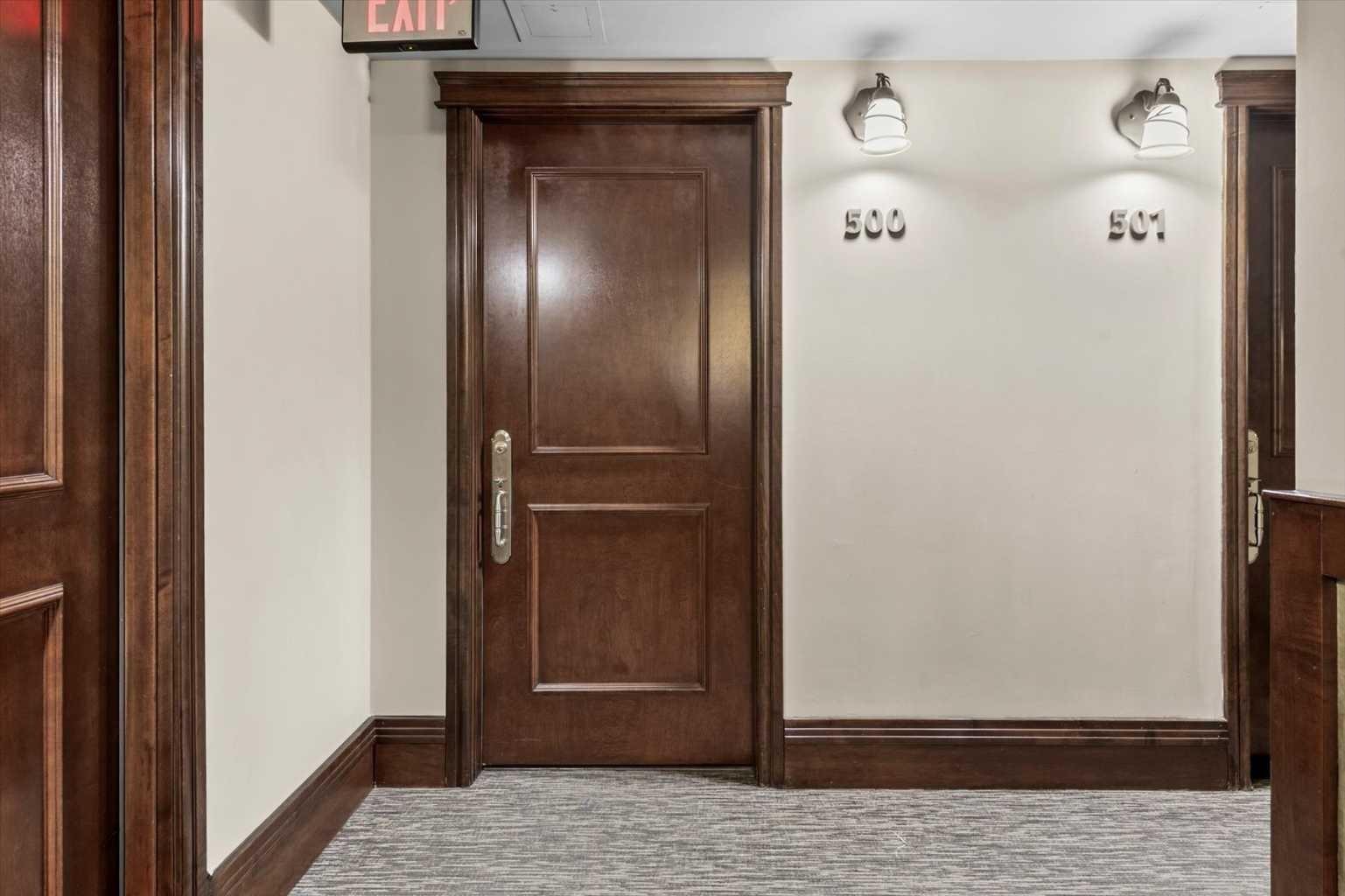 817 15 Avenue SW 500